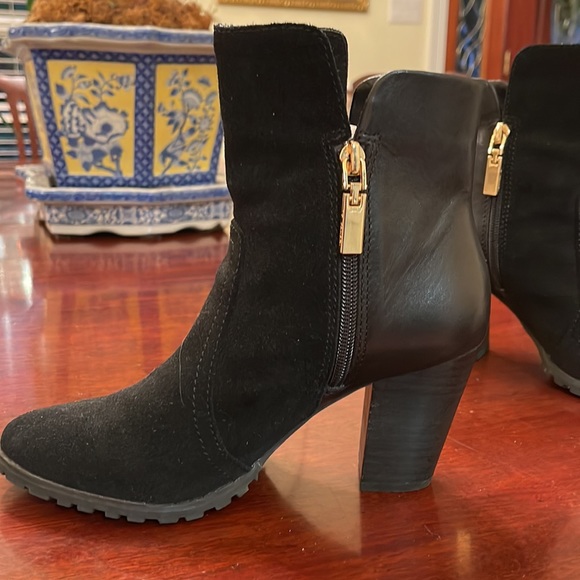 Tahari Black Suede Boots! - Picture 2 of 7